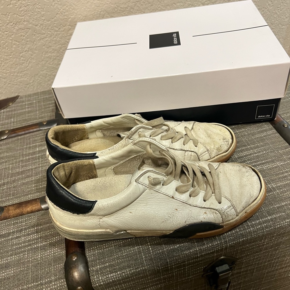 Dolce Vita Zina Sneaker size 7.5